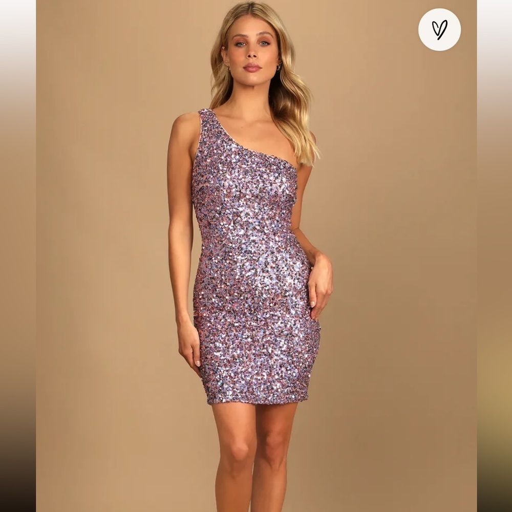 NWT Lulu’s Just Tonight Pink Iridescent Sequin Bodycon Mini Dress Size M
